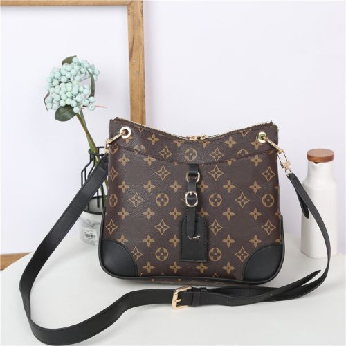 Replica Designer Louis Vuitton Vintage-Print Large-Capacity One-Shoulder Bucket Bag