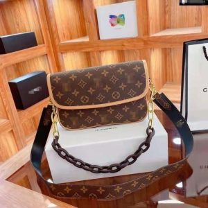 Replica Designer Louis Vuitton Vintage Print Wide Strap Chain Shoulder Bag