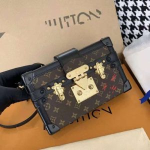 Replica Designer Louis Vuitton Vintage Square Lock Shoulder Bag