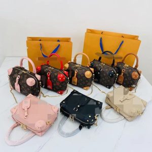 Replica Designer Louis Vuitton Women All-Match Square One Shoulder Baguette Bag