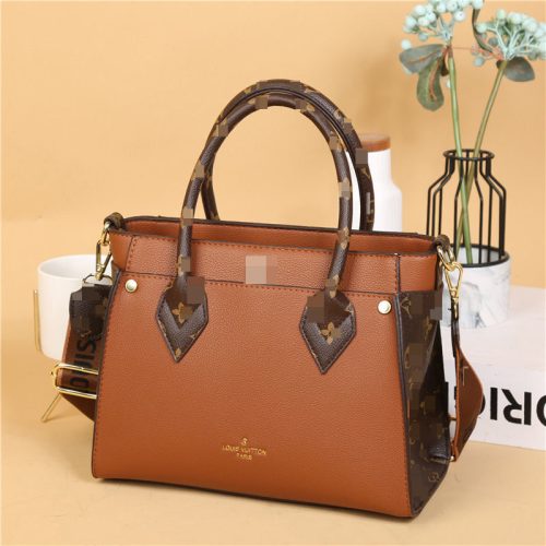 Replica Designer Louis Vuitton Women All-Match Underarm Bag Retro Solid Color Wild One-Shoulder Bag