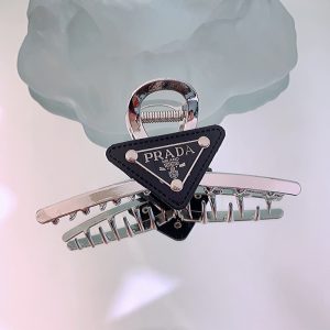 Replica Designer Prada Creative Design Shark Temperament Hair Clip