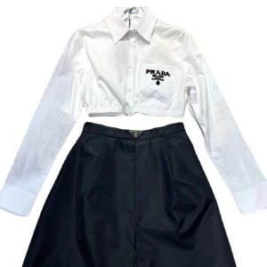 Replica Designer Prada Spring Casual Temperament Letter Embroidery Design Short Elastic Shirt