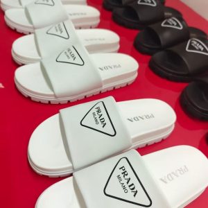 Replica Designer Prada Summer Letter One Word Thick Bottom Flat Bottom Slippers