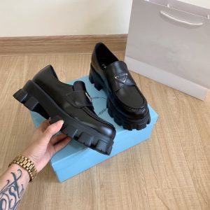 Replica Designer Prada Thick Bottom Thick Heel Casual Round Toe Retro Shoes
