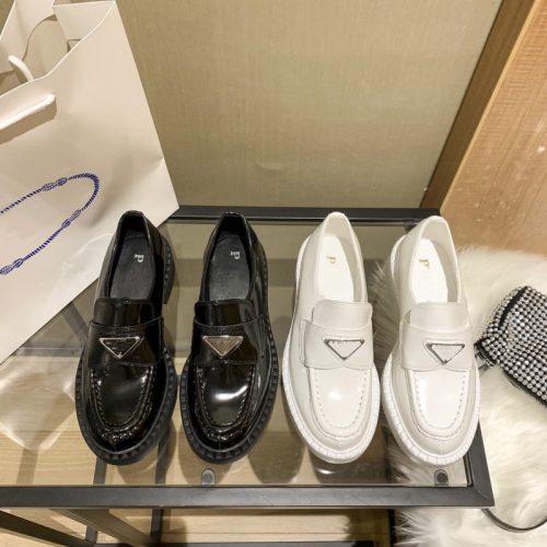 Replica Designer Prada Women Autumn Thick-Soled British Style Slip-On Shoes