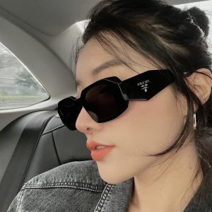 Replica Designer Prada Women Black And White Retro Personality Sunglasses