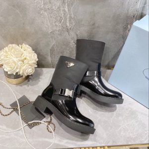 Replica Designer Prada Women Black Thick Heel Thick Bottom Round Head One Pedal Cavalier Boots