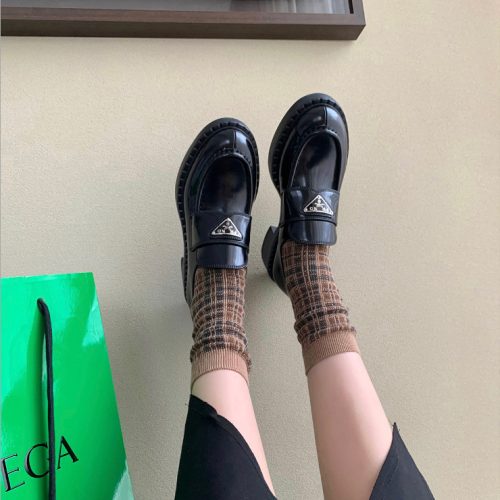 Replica Designer Prada Women Spring And Autumn Round Toe Thick Bottom Patent Leather Shoes