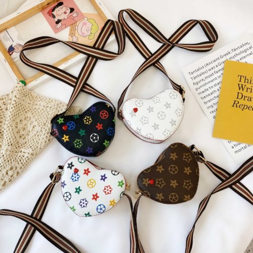 Replica Designer Replica Louis Vuitton Design Kids Cute Heart Shape Girl Messenger Bag