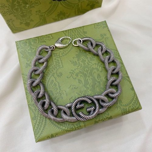 Replica Designer Retro Old Interlocking Thread Bracelet