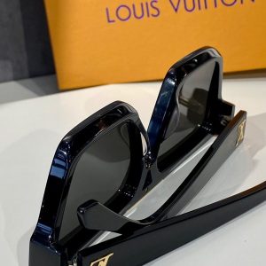 Replica Louis Vuitton 1.1 Evidence Sunglasses LV Z1502W For Sale