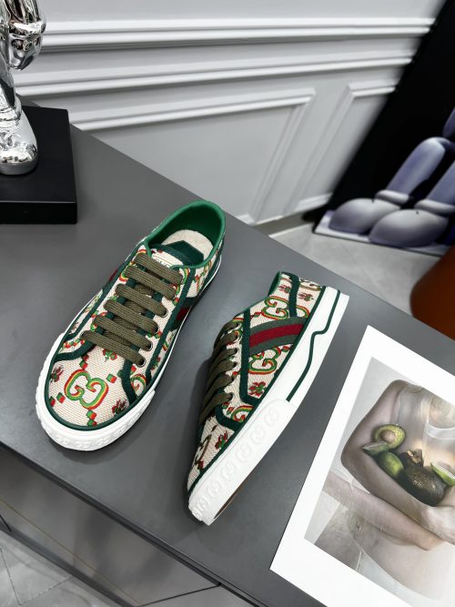 Replica Gucci Shoes 16OR805 - Image 2