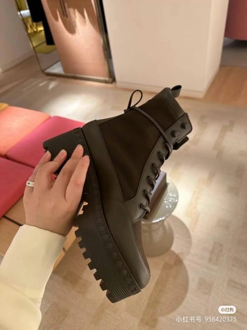 Replica Lv Shoes 16OR731 - Image 4