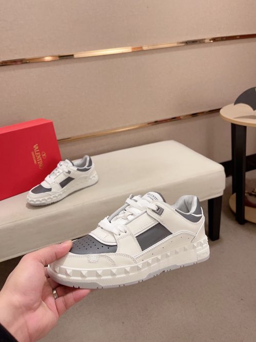 Replica Valentino Shoes 16OR521 - Image 3