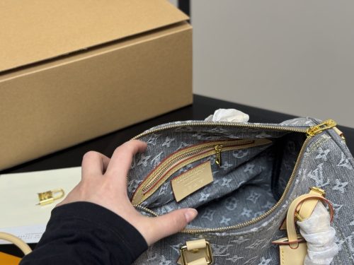 FashionReps Bags LouisVuitton Bag - Image 4