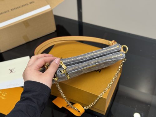 FashionReps Bags LouisVuitton Bag - Image 4