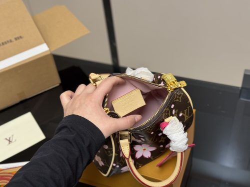 FashionReps Bags LouisVuitton Bag - Image 4