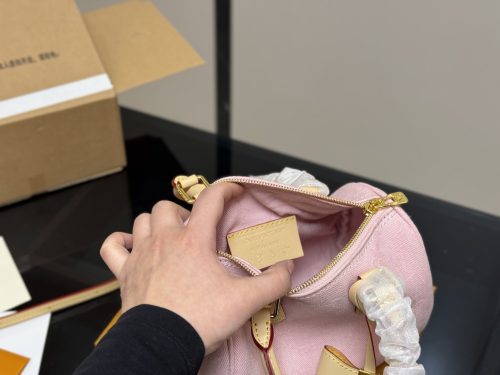 FashionReps Bags LouisVuitton Bag - Image 4