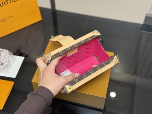 FashionReps Bags LouisVuitton Bag - Image 4