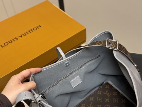 FashionReps Bags LouisVuitton Bag - Image 4