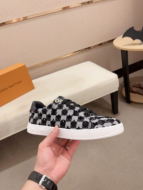 Replica Lv Shoes 16OR460 - Image 4
