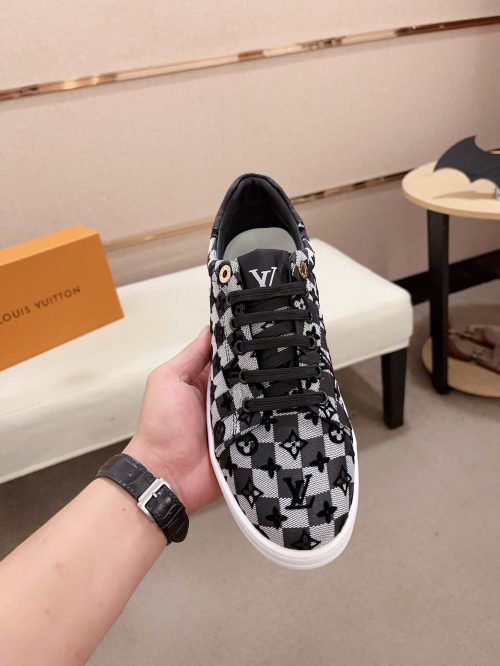 Replica Lv Shoes 16OR460 - Image 2