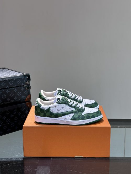 Replica Nike Shoes 16OR358