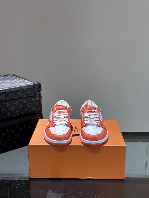 Replica Nike Shoes 16OR357 - Image 2