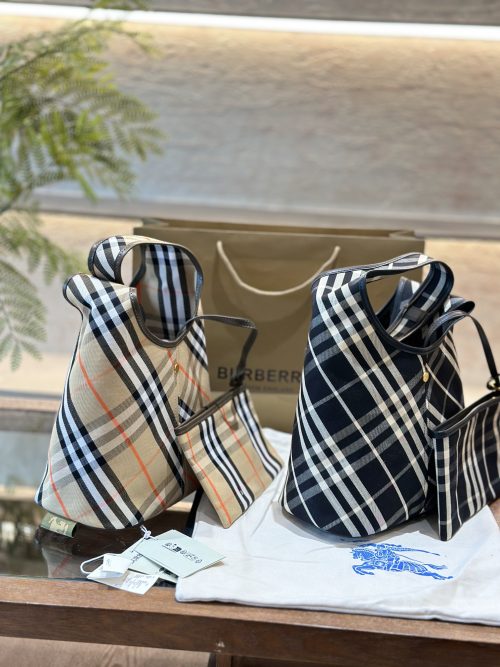 FashionReps Bags BURBERRY Bag - Image 4