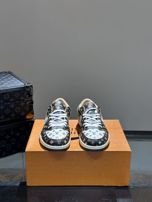 Replica Nike Shoes 16OR355 - Image 2