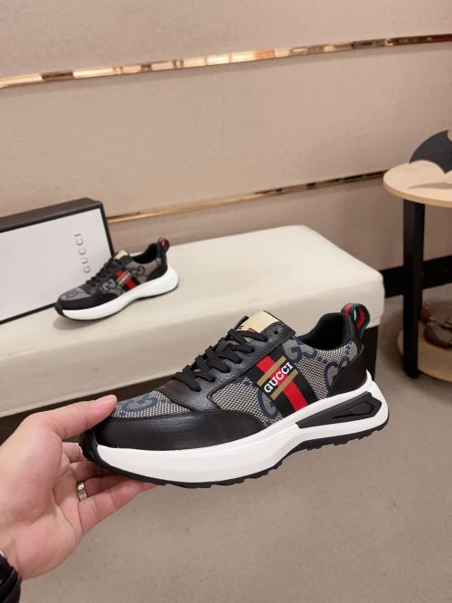 Replica Gucci Shoes 16OR432 - Image 3