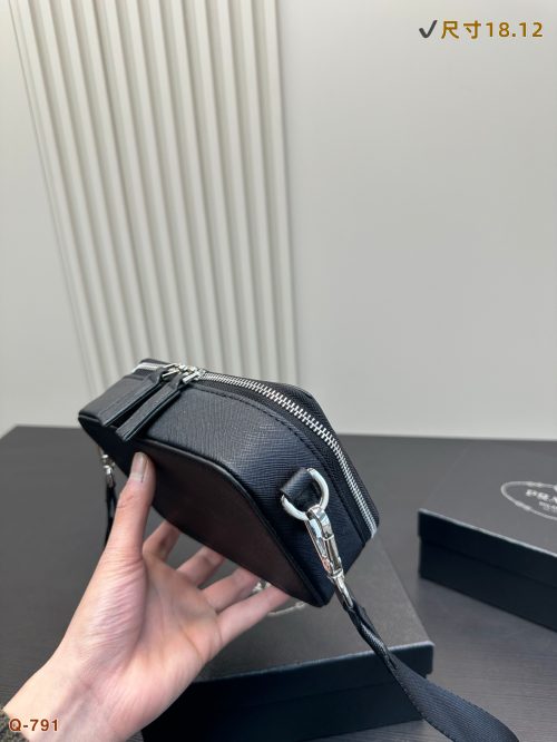 FashionReps Bags Prada Bag - Image 4