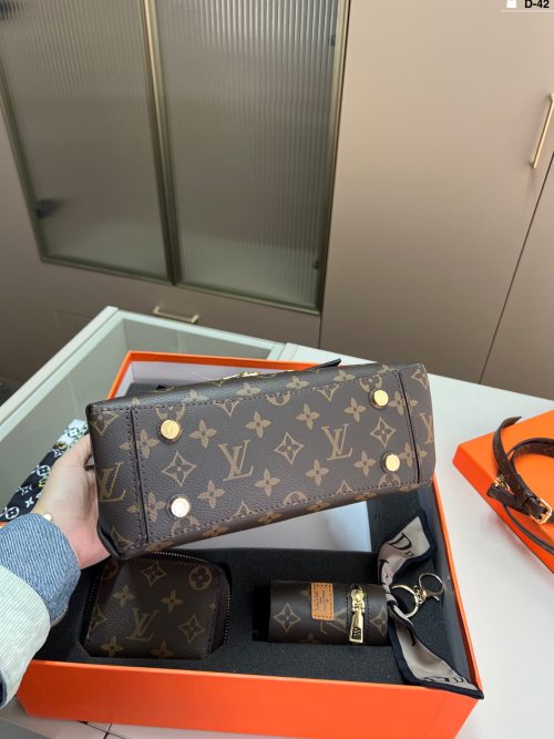 FashionReps Bags LouisVuitton Bag - Image 3
