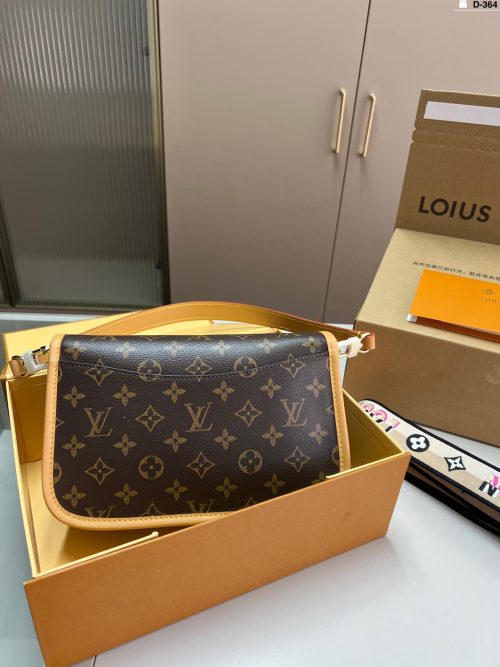 FashionReps Bags LouisVuitton Bag - Image 4