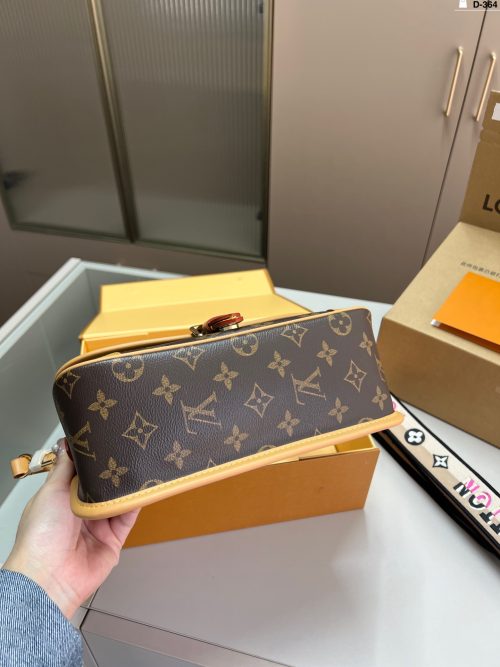 FashionReps Bags LouisVuitton Bag - Image 3