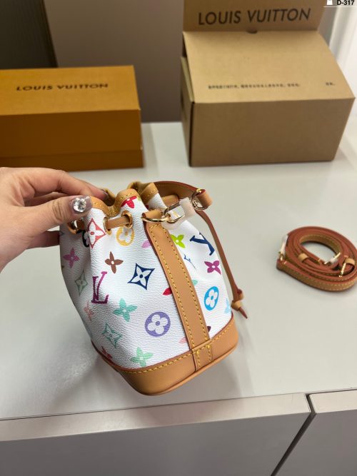 FashionReps Bags LouisVuitton Bag - Image 2
