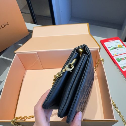 FashionReps Bags LouisVuitton Bag - Image 4