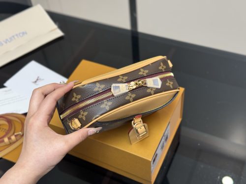 Fashionreps LouisVuitton Bag 18KE0601 - Image 3