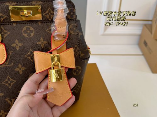 Fashionreps LouisVuitton Bag 18KE0702 - Image 3