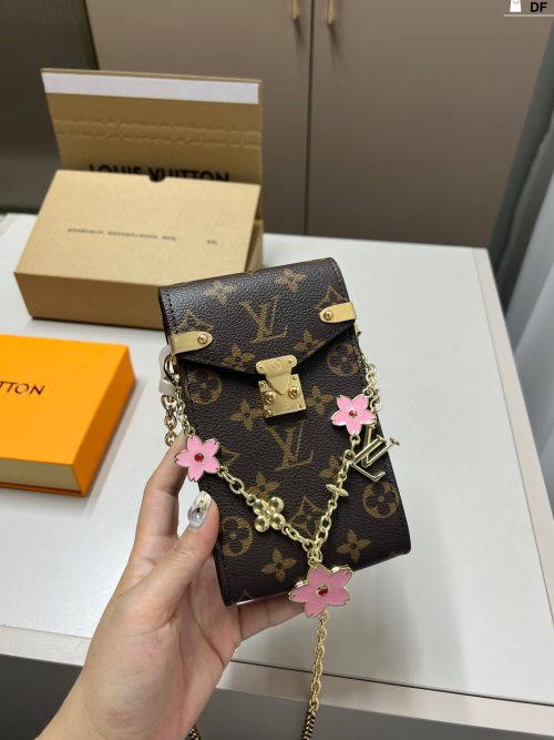Fashionreps LouisVuitton Bag 18KE0706