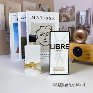 Fashionreps Yves Saint Laurent Fragrance PR820